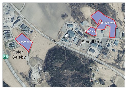 Flygfoto över industrimarken vid säleby och smedberg med omkringliggande grönområden.